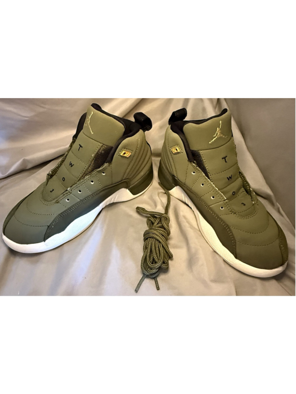 Nike Air Jordan 12 Retro Chris Paul 'Class of 2003' (GS) Boy's Size 13C Shoes